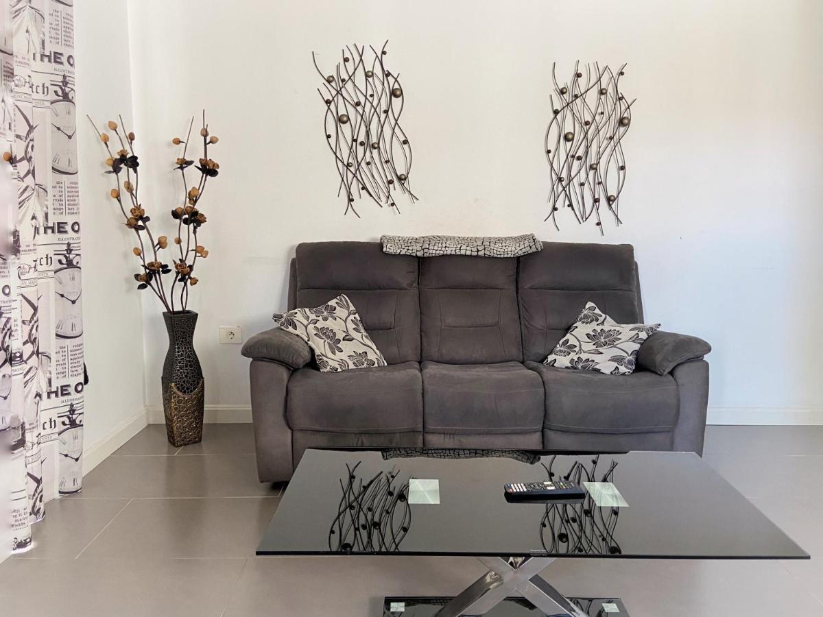 1 Bed Los Cristianos Near The Bus Station Arona  Bagian luar foto