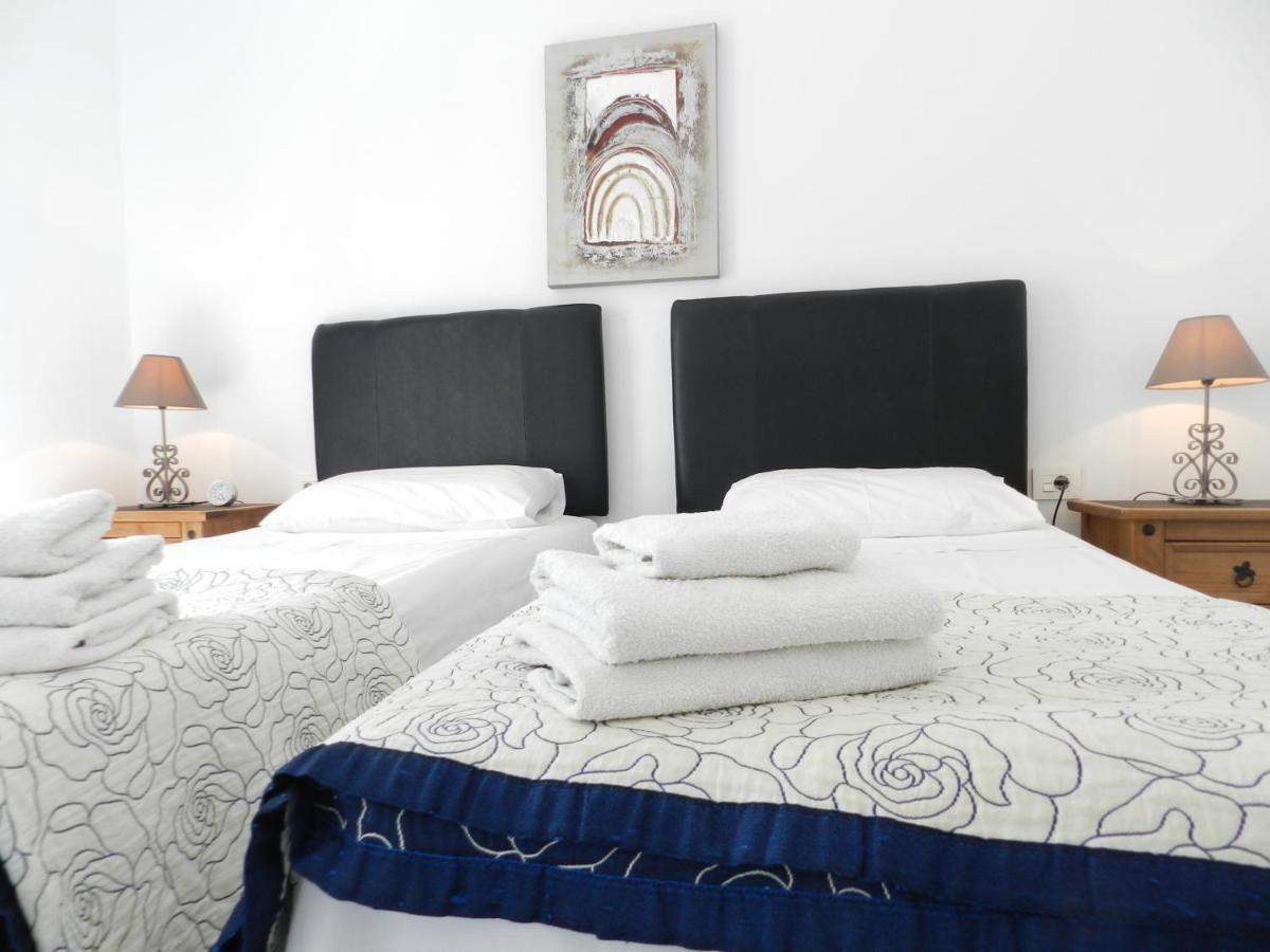 1 Bed Los Cristianos Near The Bus Station Arona  Bagian luar foto