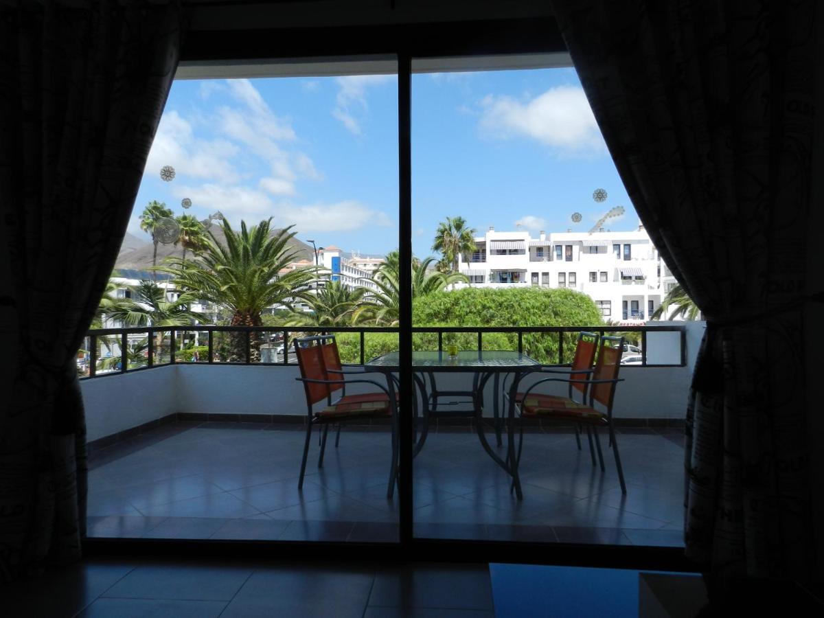 1 Bed Los Cristianos Near The Bus Station Arona  Bagian luar foto